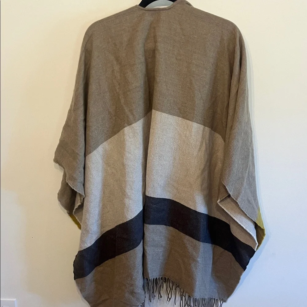 CAbi Tan and Yellow Striped Travel Cape - Picture 6 of 6